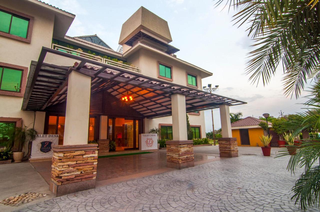 Jalsa Hotel & Banquets,Индор Екстериор снимка
